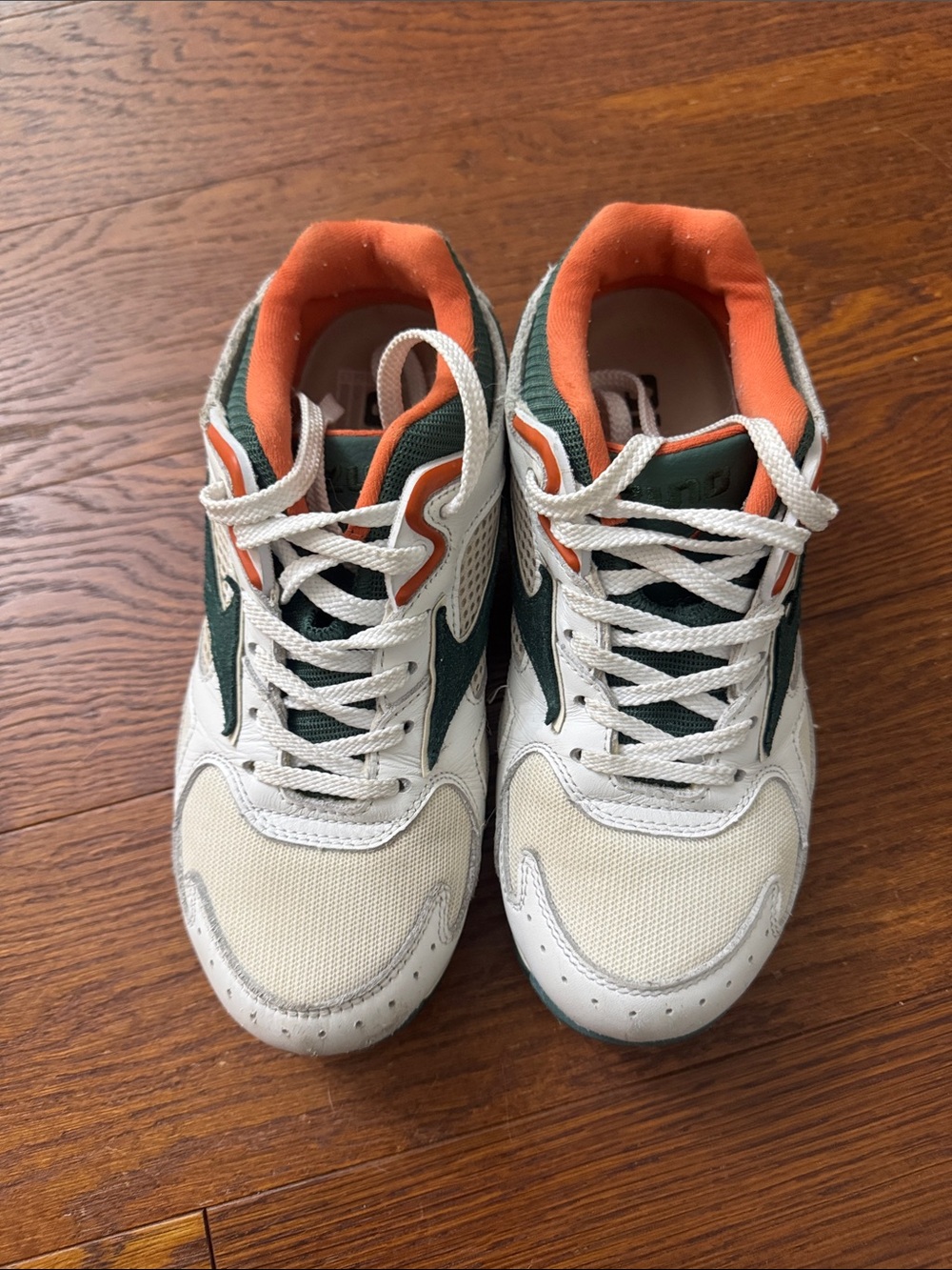 Mizuno kids shoes